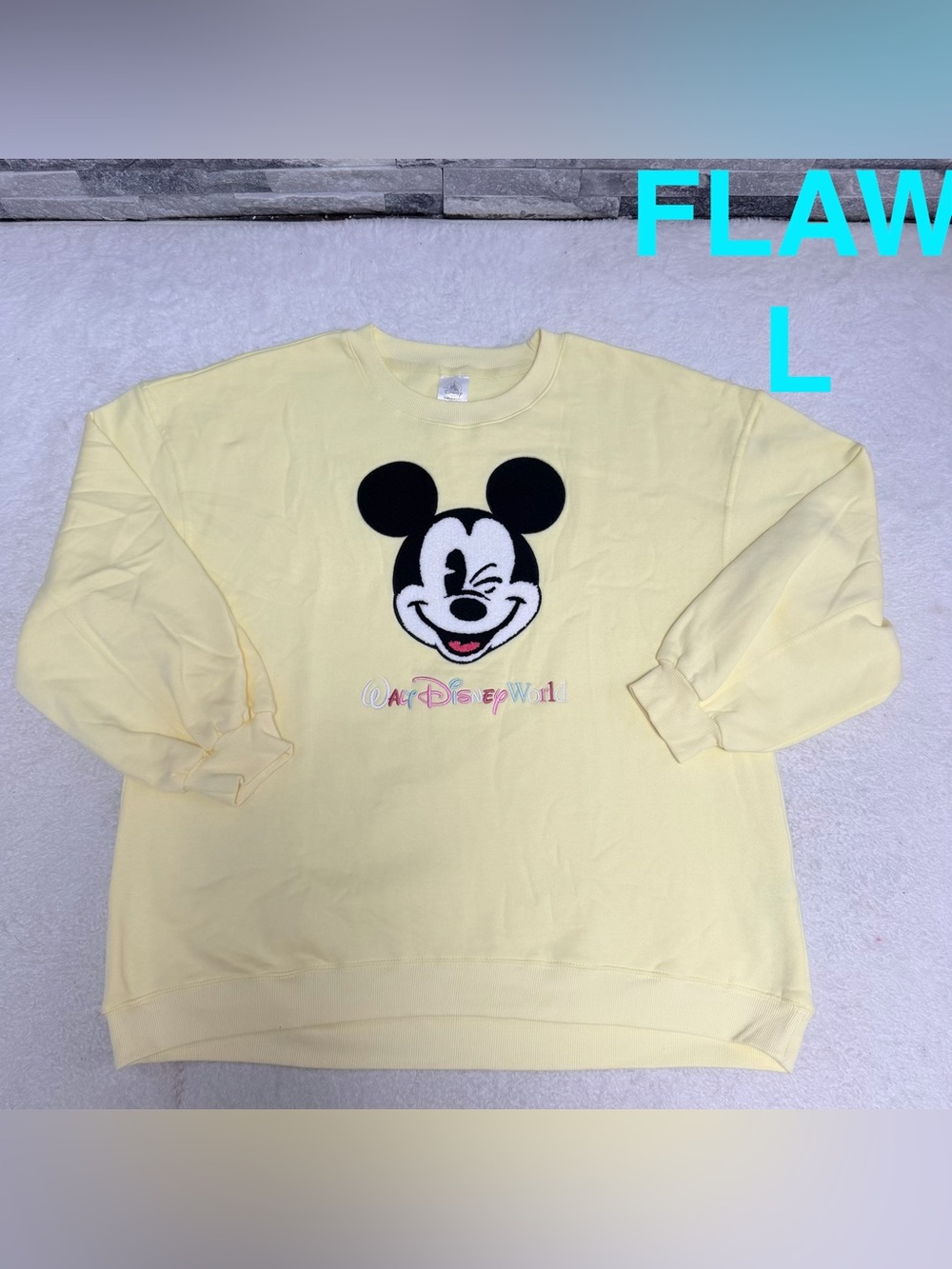 WDW  Disney Embroidered Mickey Mouse Yellow Sweatshirt Crewneck Pullover L